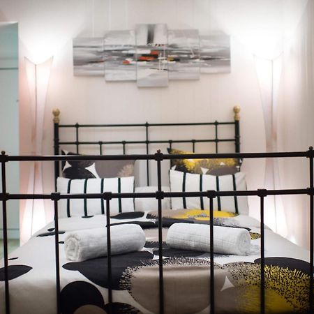 Central Charm 2Br And Modern Apt-All Is Walkable Belgrád Kültér fotó