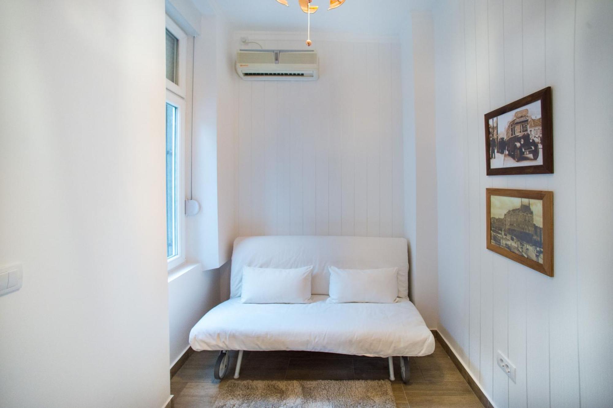 Central Charm 2Br And Modern Apt-All Is Walkable Belgrád Kültér fotó